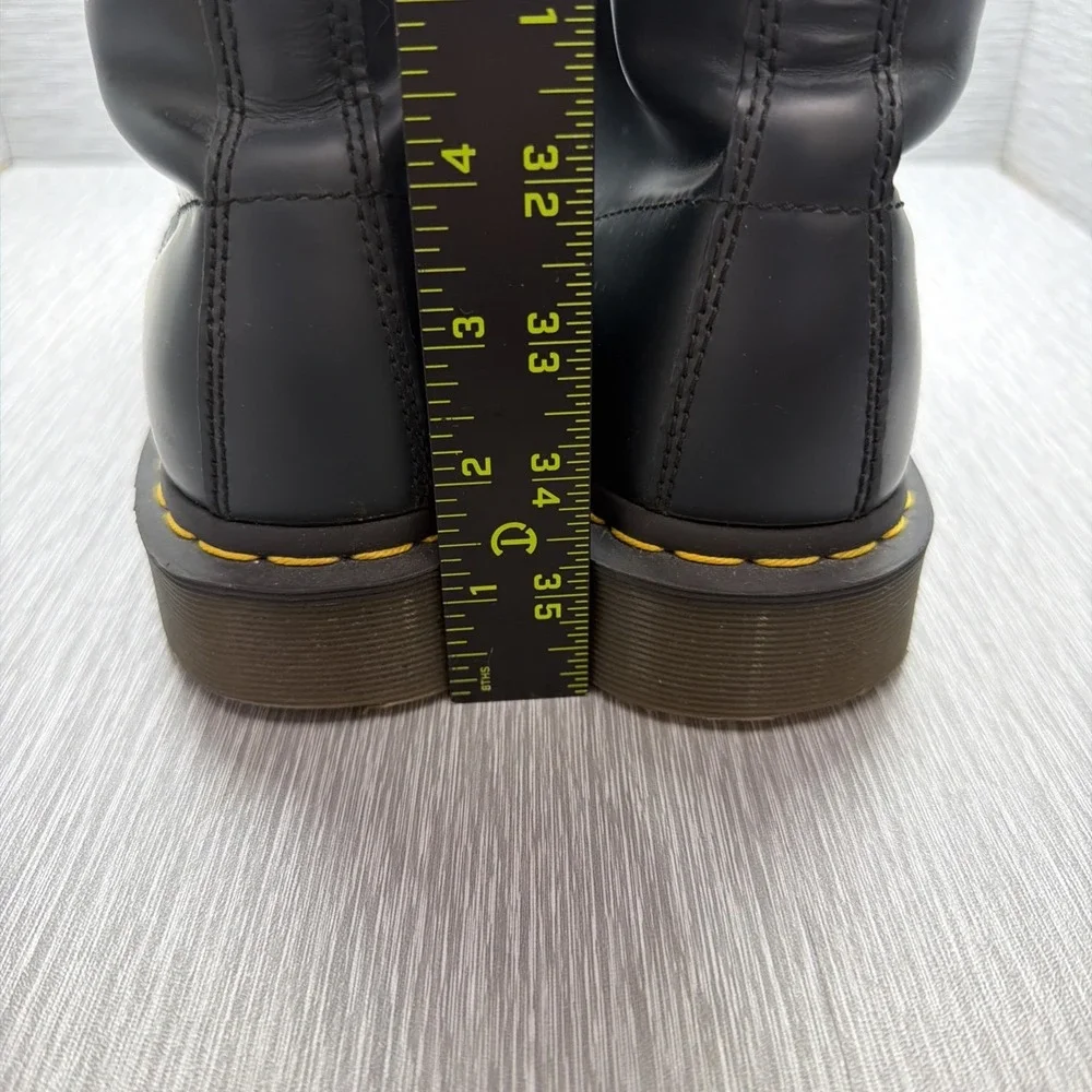 Dr. Martens 1460 Smooth Leather Boots Men's 8 Women's 9 Black EU 41 NWOB